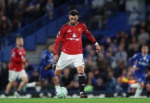 B费本赛季英超9球21助,是曼联首位多个赛季英超参与30球球员